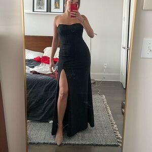 Lulu's Strapless Black Dress